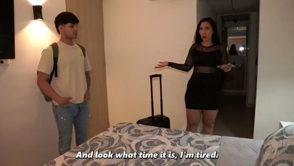 Big Stepmom And Huge Cock Stepson Share A Hotel Bed And Fuck - veryfreeporn.com - Colombia on poweredporn.com