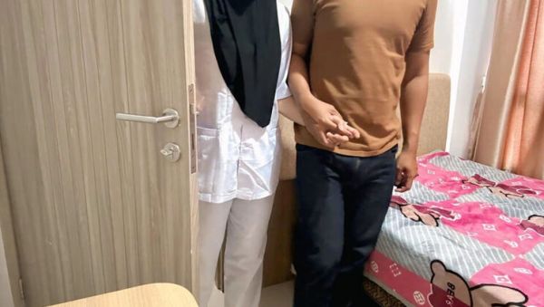 Indonesian Hijab Nurse Girlfriend Fucked Doggystyle in Hotel After Work - Clarelia & Jamsen HD - veryfreeporn.com - Indonesia on poweredporn.com