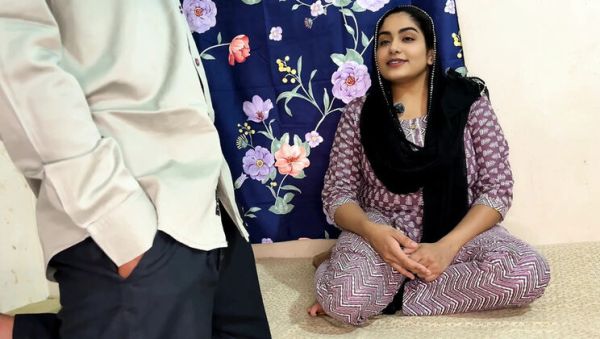 Indian Landlord StepDaughter Fucks Tenant Boy To Pay Her StepFather's Debt - Hindi Audio Sex - veryfreeporn.com - India on poweredporn.com