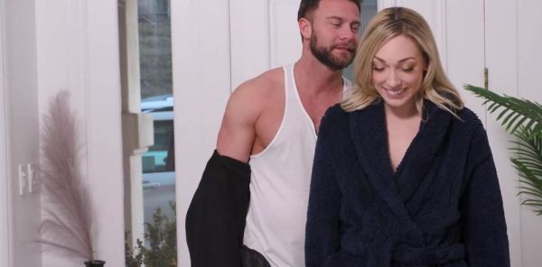 Wifey Lily LaBeau Sucks Seth Gamble - inxxx.com on poweredporn.com