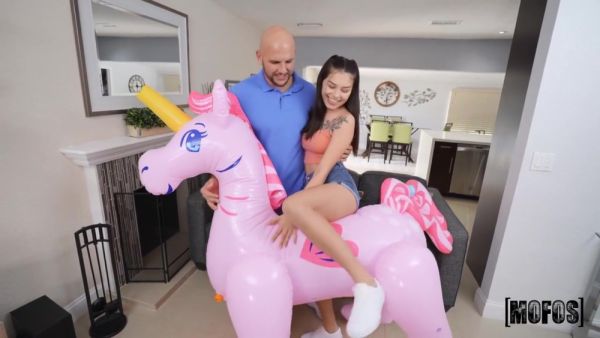 Teen 18+ Reyna De La Cruz Crazy Porn Movie - videomanysex.com on poweredporn.com