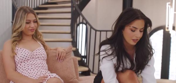 Lesbo rims bffs ass after giving massage - inxxx.com on poweredporn.com