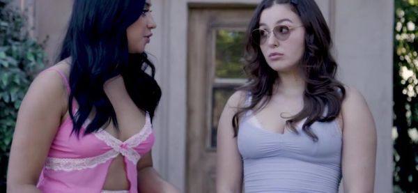 Tasting the pussy of my new nerd classmate - inxxx.com on poweredporn.com