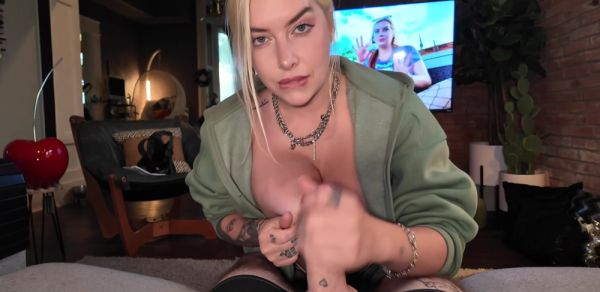 Roommate Forbidden Blowjob - Cubbi Thompson - inxxx.com on poweredporn.com