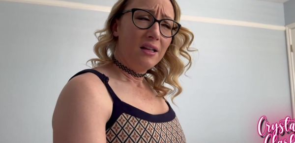 Stepmom Helps Me When Im Sick - inxxx.com on poweredporn.com