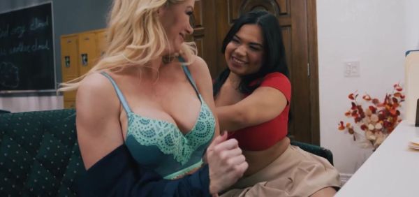 Milf Serene Siren Fucks Summer Col - inxxx.com on poweredporn.com
