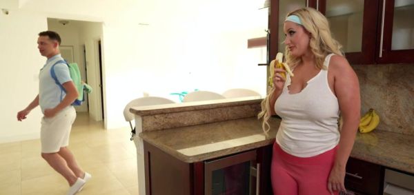 Sex Marathon with My Hot Blonde Big Booty Stepmom Tiffani Madison BLOWJOB - inxxx.com on poweredporn.com