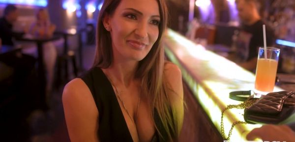 Natalie Grace - A crazy night out with Natalie. - inxxx.com on poweredporn.com