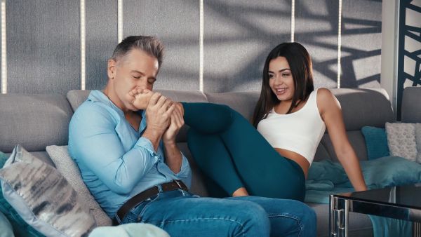 Martina Smeraldi In A Good Days Work - videomanysex.com - Italy on poweredporn.com