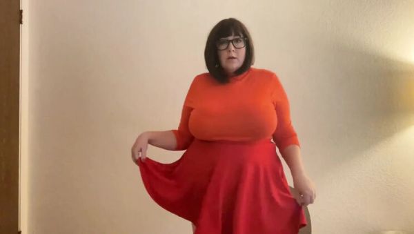 Velma's Huge Tits and Giant Booty For Her Neighbor - xxxfiles.com - Britain on poweredporn.com