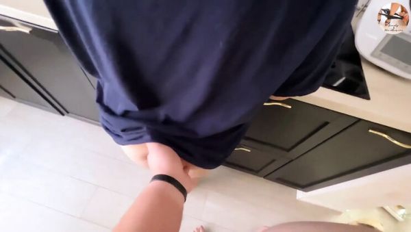 Quick Kitchen Anal with My Hot MILF Wife - veryfreeporn.com - Britain on poweredporn.com