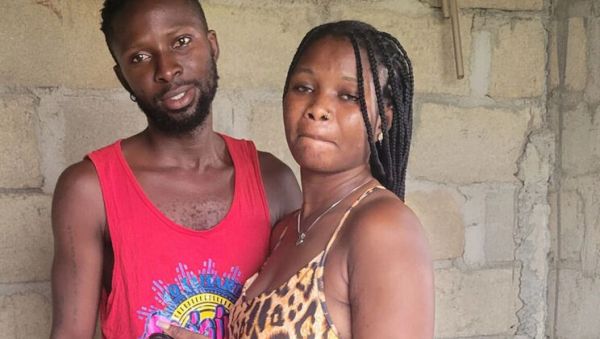 Switcock Bends Over That Big Nigerian MILF Ass For BBC Doggystyle - veryfreeporn.com - Britain - Nigeria on poweredporn.com