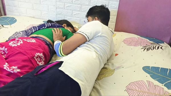 Stepbrother fingers tight teen pussy and cums on her tits - veryfreeporn.com - Britain - India on poweredporn.com