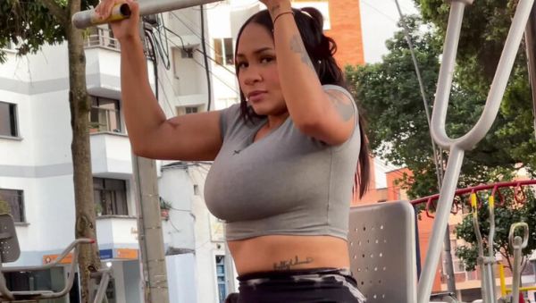 Stranger on the street pays me cash for my juicy pussy - porntry.com - Spain - Colombia on poweredporn.com
