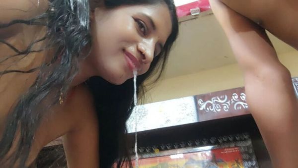 Desi College Girl Blowjob MMS – Hindi Audio, Cum in Mouth - veryfreeporn.com - India on poweredporn.com