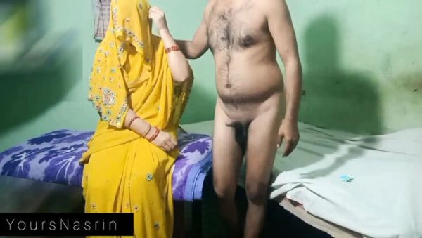 Big Ass Saree Bhabhi Moans Loud During Desi Anal Fuck - veryfreeporn.com on poweredporn.com