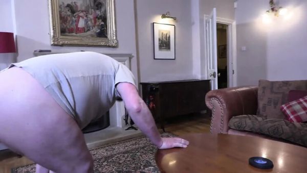 Lady of the Manor Gives a Wild Blowjob and Squirts with a Toy - veryfreeporn.com - Britain on poweredporn.com