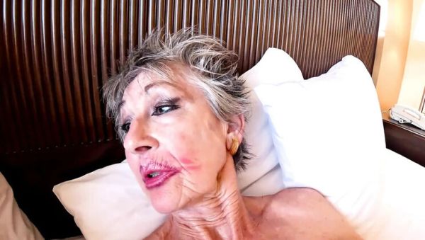 Horny Couple Fucks Hard in Airport Hotel Room - veryfreeporn.com - Britain - Usa on poweredporn.com
