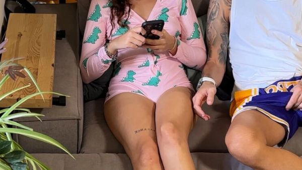 Innocent Teen Begs Stepdad Not to Leave After He Fingers Her Tight Pussy - veryfreeporn.com - Britain on poweredporn.com