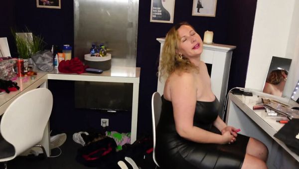 Hard Deep Cock for a Horny MILF with Big Natural Tits - porntry.com - Germany on poweredporn.com