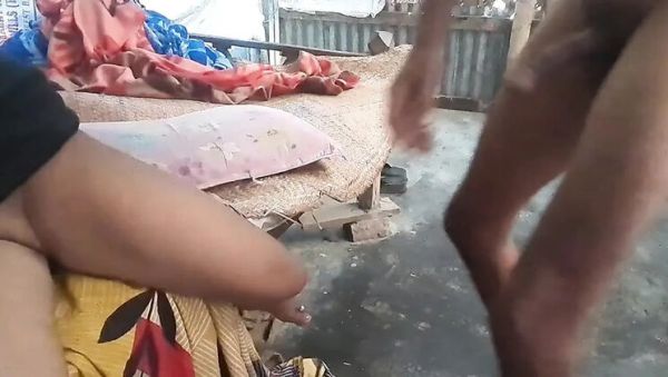 Bengali wife takes huge cock in hardcore anal closeup with boyfriend - veryfreeporn.com - Britain - India on poweredporn.com