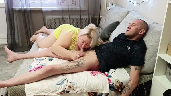 StepMom Gives Deep Throat Blowjob and Swallows Every Drop of Cum - porntry.com - Russia on poweredporn.com