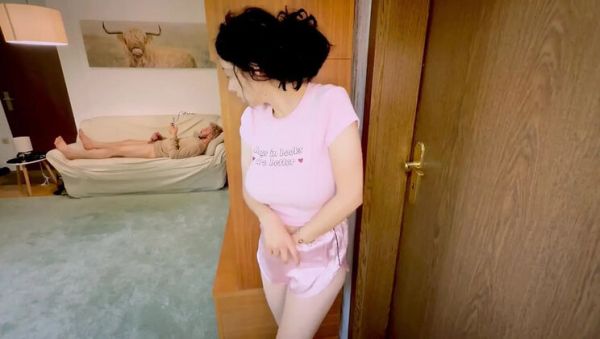Naughty Teen Stepdaughter Sucks Stepdaddy's Big Dick While Stepmom Is Away - porntry.com - Russia - Britain on poweredporn.com