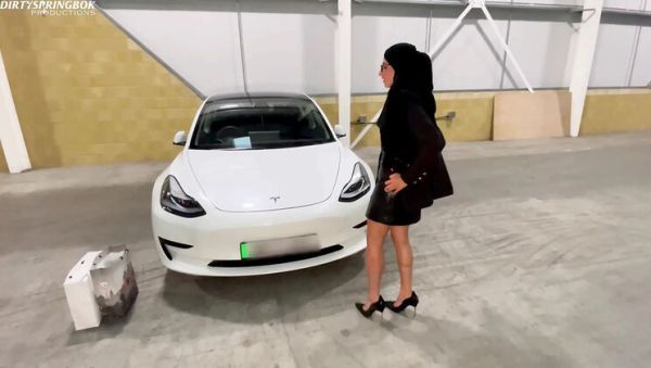 Hot Young Arab Wife Gets Fucked Hard in Car Park Blowjob and Facial - veryfreeporn.com on poweredporn.com