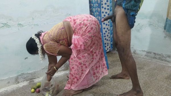 Mathvan's Professor Invited Me Over and I Creampied Her Big Ass While She Picked Vegetables - veryfreeporn.com - India on poweredporn.com