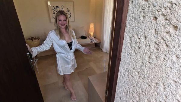 Luna Lollipooop Fucks the Room Boy in Hot Hotel Roleplay - veryfreeporn.com - Germany on poweredporn.com