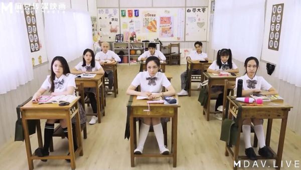 Asian Teacher Gives Student 3p Day Gift - porntry.com - China on poweredporn.com