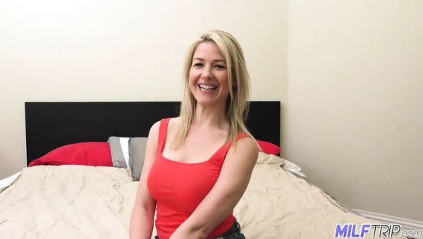 Athletic blonde MILF Kit Mercer drains cock with deep throat - veryfreeporn.com - Britain on poweredporn.com