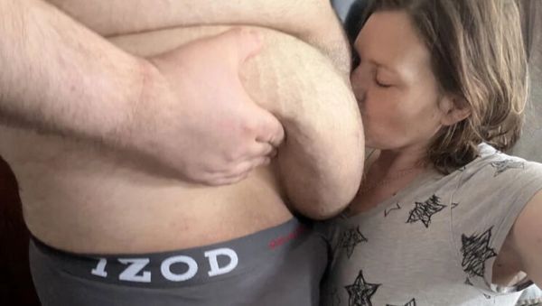 Big Dick Diving Into a 440lb Man’s Fat Pad to Suck His Buried Cock - porntry.com - Britain - Usa on poweredporn.com
