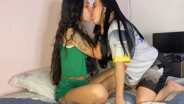 Husband Caught His Wife Kissing Her Lesbian Best Friend - Then It Turned Into a Threesome - porntry.com - Brazil on poweredporn.com